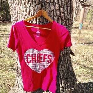 ⬇️ Price Drop!⬇️ NFL Team Apparel Chiefs T-shirt in size M